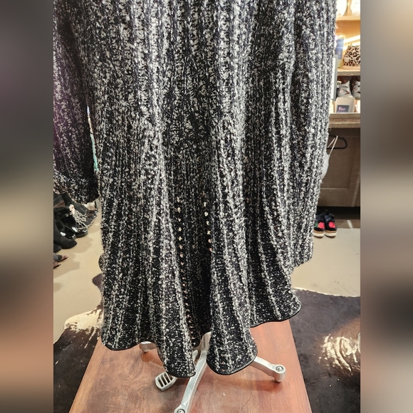 Joseph Ribkoff Cardigan - Picture 6 of 11